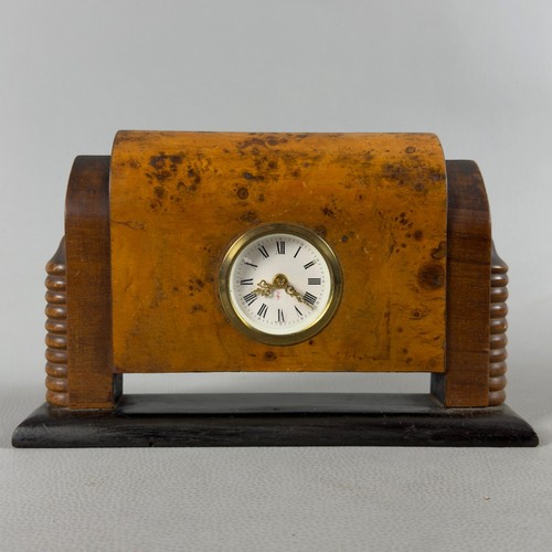 Ancienne horloge mécanique - ancienne,
