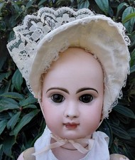 Beau BB JUMEAU bouche fermée