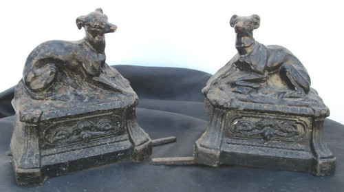 Chenets aux lévriers