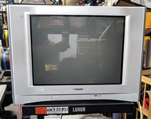 Sony wega trinitron 24fs120 - wega,