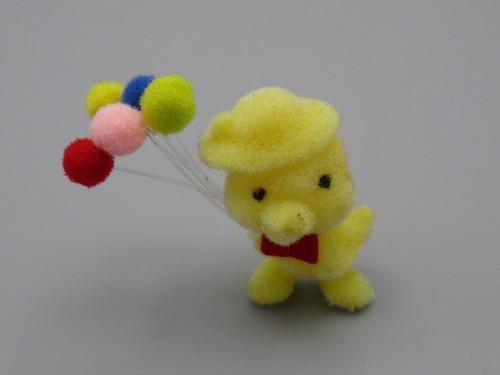 Pin caneton jaune avec - pin's,