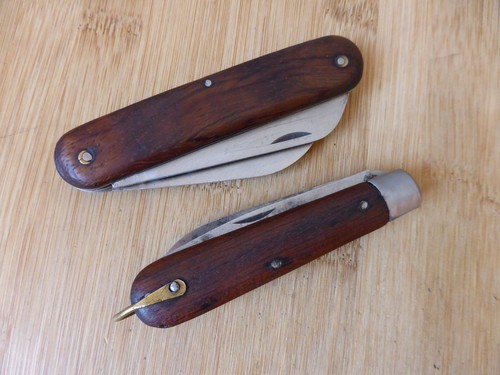 Lot anciens couteaux pliants