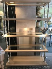 Etagere