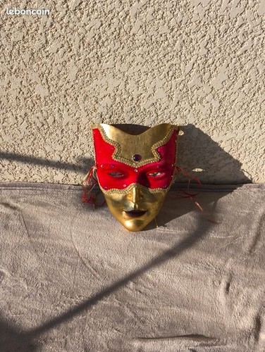 Masque vénitien décoratif - , à