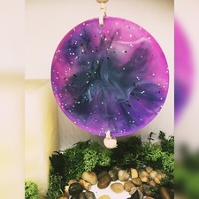 Suspension murale en résine