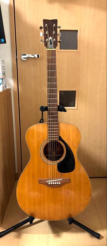 Yamaha 150 acoustic guitar - fg-150,
