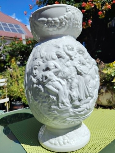 Grand vase ancien - , signé