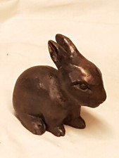 "le petit lapinou" sculpture