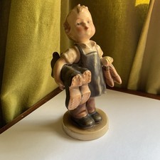 Full Bee 50s Goebel HUMMEL Germany 6.5in Figurine 143 Boots Boy Cobbler