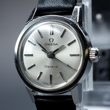 Montre manuelle femme vintage