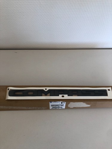Embleme compass porte avant - compass,