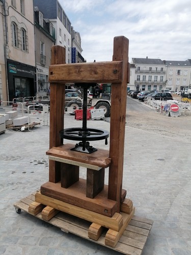Presse relieur à - presse, de