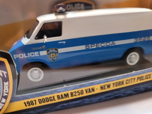Dodge ram b250 van nypd - ram, police