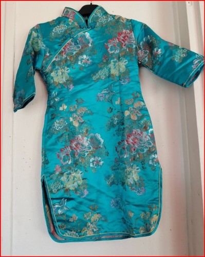 Robe chinoise satinée