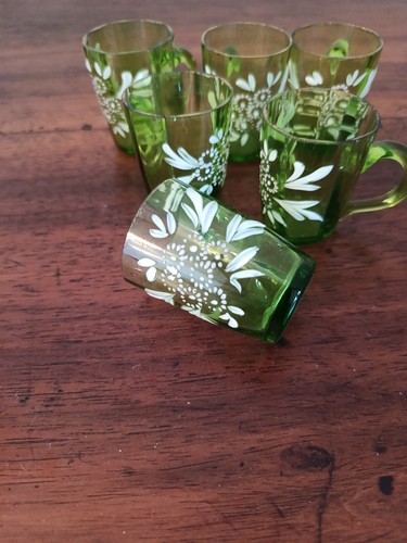 Petits verres anciens - verres,