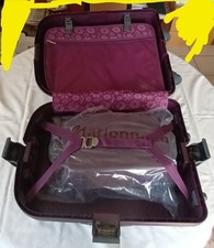 Valise Cabine Rigide À Roulettes Marionnaud Et Vanity Assorti