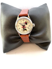 Montre Pour Femme En Cuir Avec