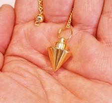 ° PENDULE  EN LAITON DORE