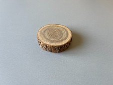 socle rond en bois brut  pour figurine / maquette diamètre 8,2 cm