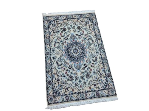 Magnifique tapis oriental nain - magnifique,
