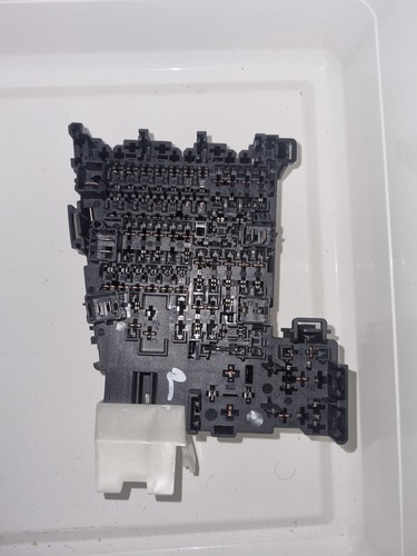 5q0937615c fuse box for - box,