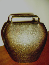 ANCIENNE CLOCHE DE VACHE