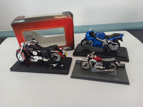 Lot motos miniatures - motos,