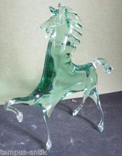 CHEVAL  EN VERRE ETIRE TEINTE