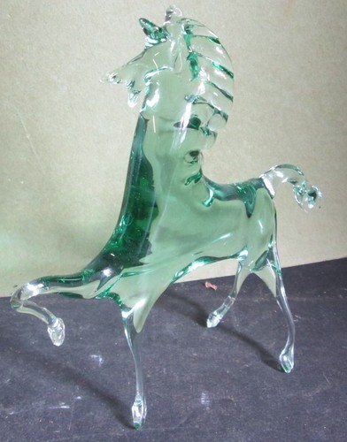 Cheval verre etire - en, teinte
