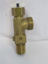 Cavagna RVB-520H-LF, 3/8" NGT B Style Valve for Acetylene Tank