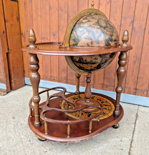 Serviteur Globe Chariot À