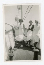 snapshot PHOTO, on board boat Belle Epoque pontoon fashion