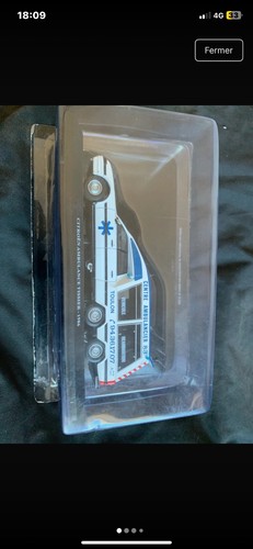 Hachette citroën ambulance - hachette,