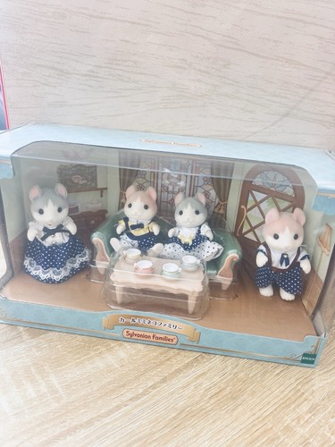 Sylvanian families lot - families,