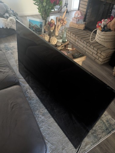 Large black flat screen - black,