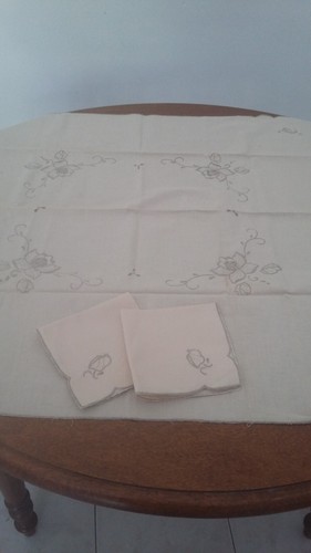 Ancienne nappe 2 serviette - ancienne,