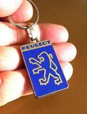 Ancien porte cle métal