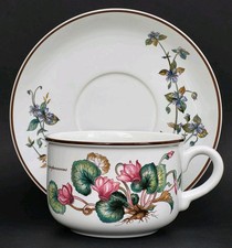 Très belle GRANDE TASSE