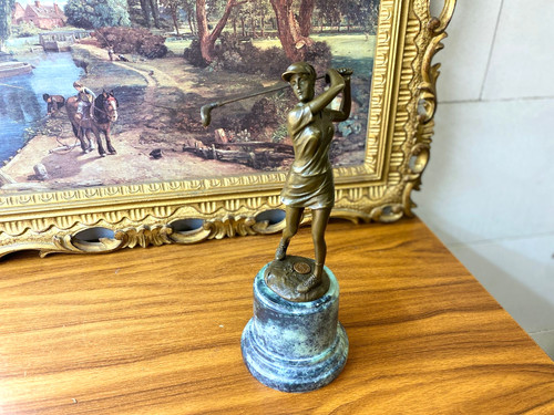 Sculpture dame golfeur en - golfeur,