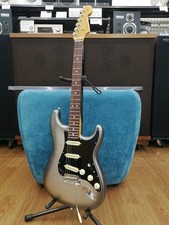 Guitare électrique Fender