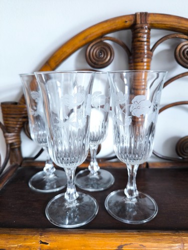 Flutes champagne en - champagne,