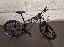 Vélo VTT Miniature Échelle