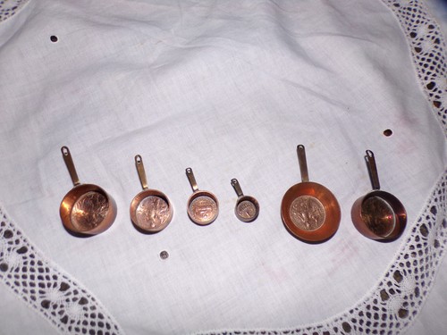 Anciennes petites casseroles