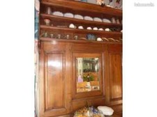 Meuble avec petit placard