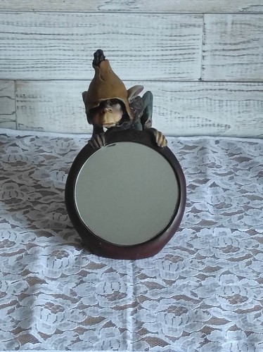 Statuette vintage avec miroir