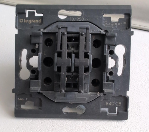 Legrand 84028 double poussoir - 84028,