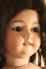 Ancienne grande poupée