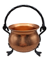 VINTAGE 🍲 POT COVER