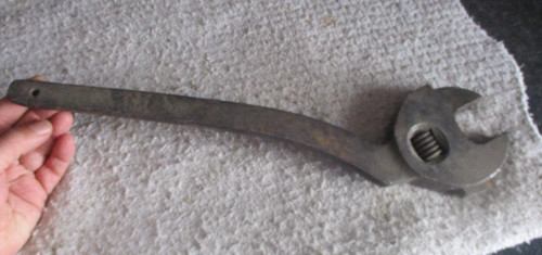 Ancienne grosse clé - grosse, à