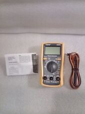 testeur multimètre numérique